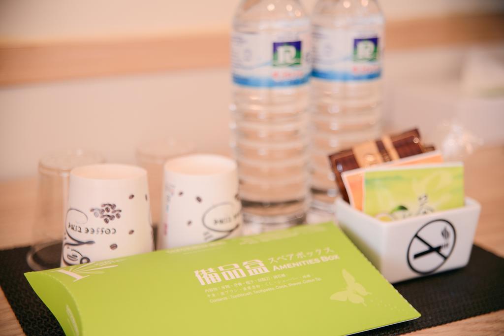 Kiwi-Taichung Station Branch 1 Hotel Buitenkant foto